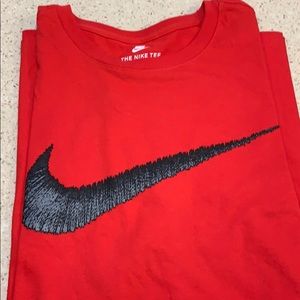 Red Nike T